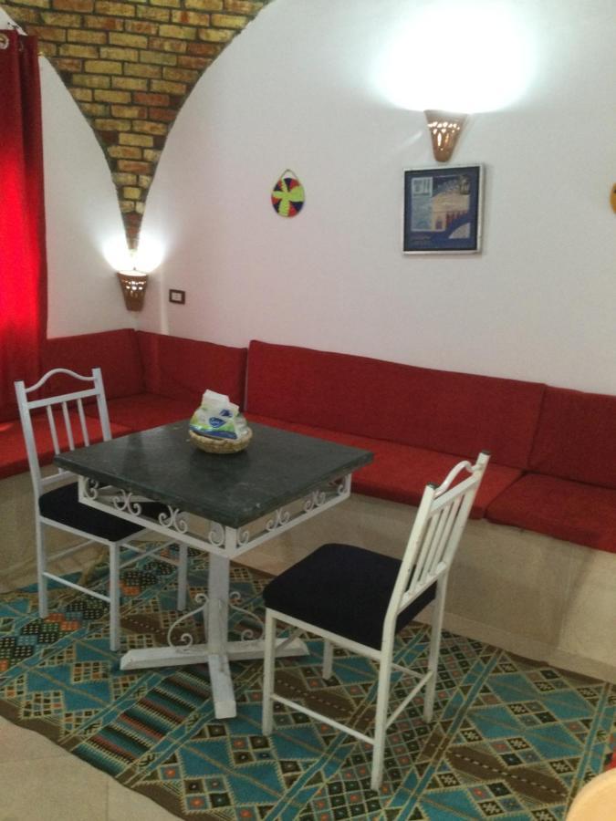 The Brown House Appartement Luxor Buitenkant foto